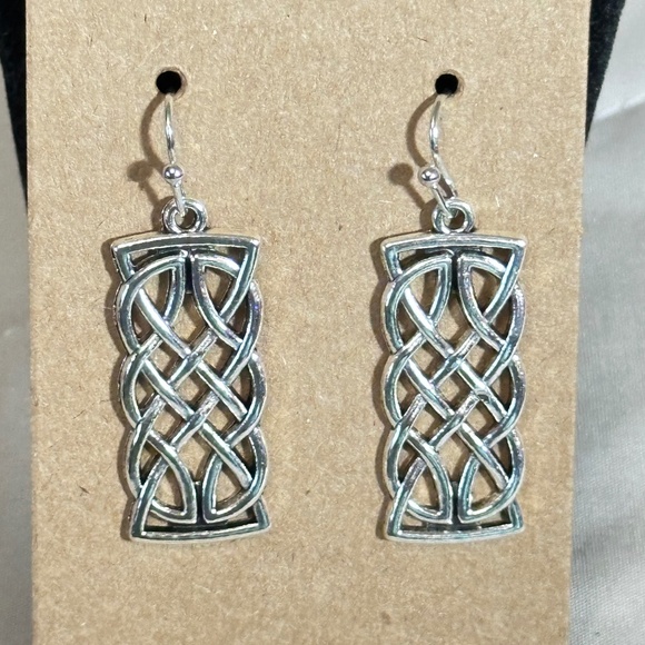 2/$20 Silver tone long rectangular Celtic style hook earrings NWOT - Picture 1 of 9